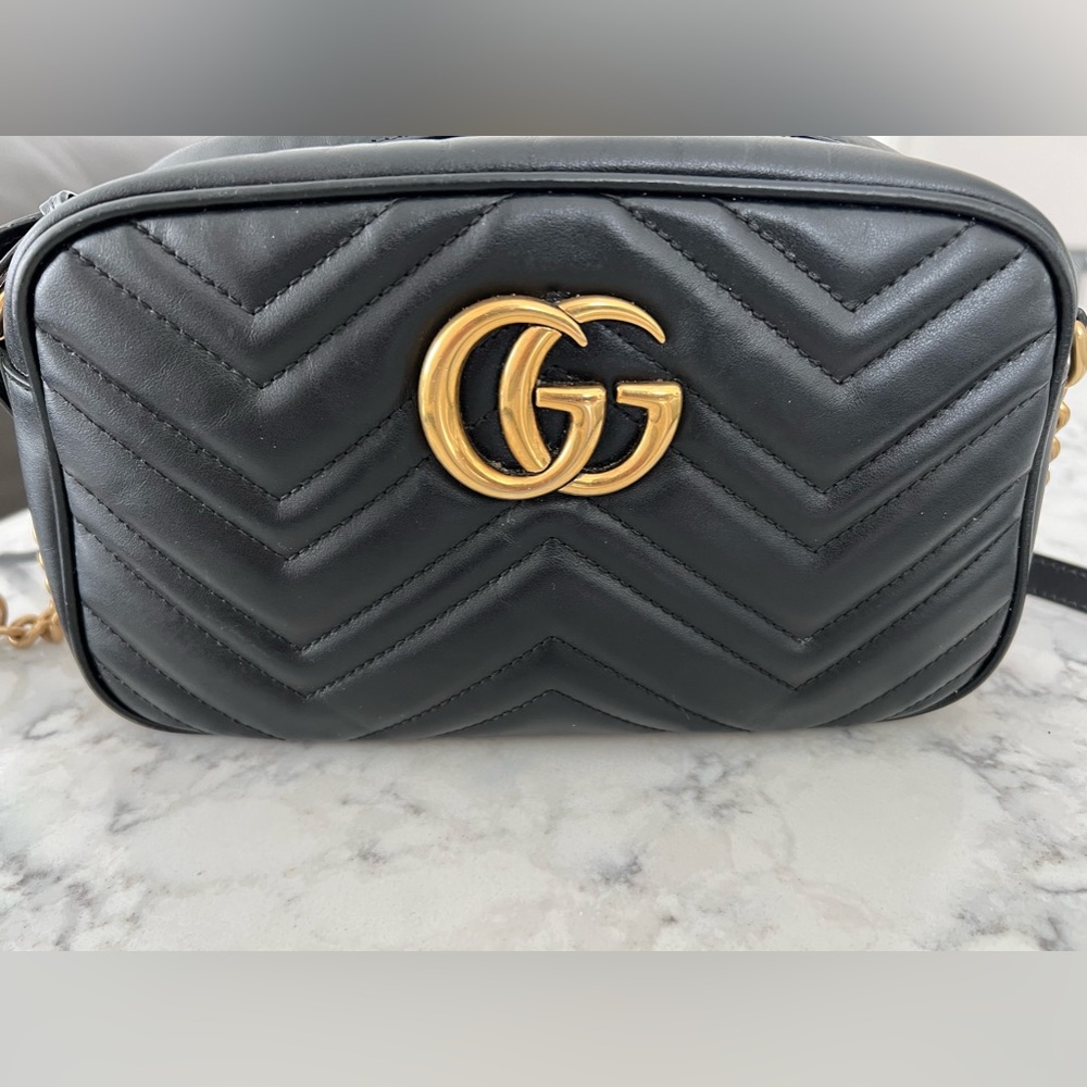 Gucci Marmont GG small handbag in excellent condition.